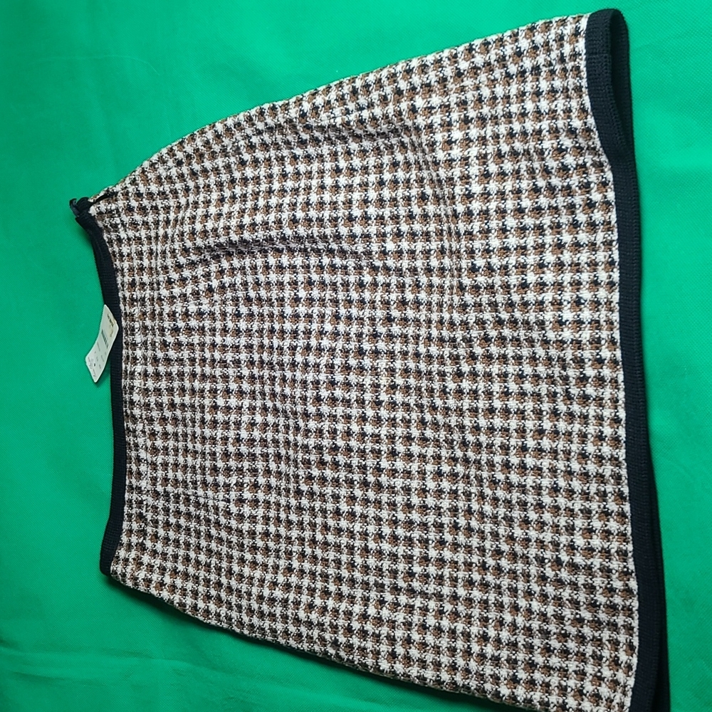 Ladies Brooks Brothers Skirt Suit - Picture 3 of 13